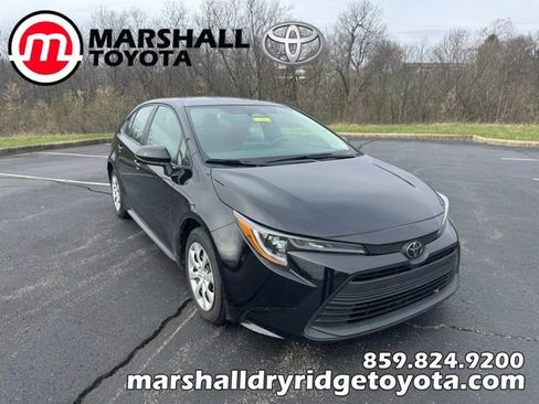 Used 2024 Toyota Corolla LE image 1