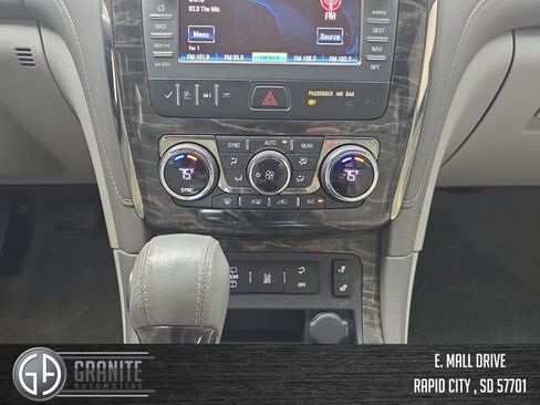 Used 2014 Buick Enclave Leather image 18