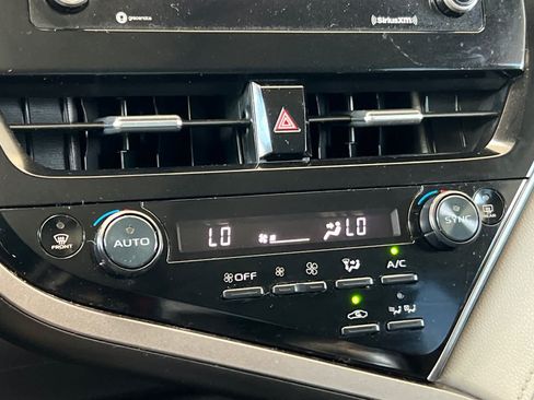 Used 2022 Toyota Camry LE FWD image 20