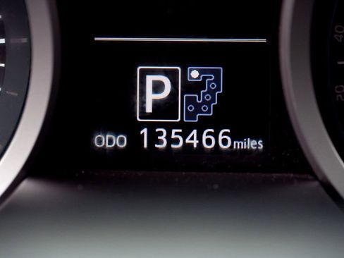 Used 2015 Toyota Land Cruiser AWD/4WD image 38