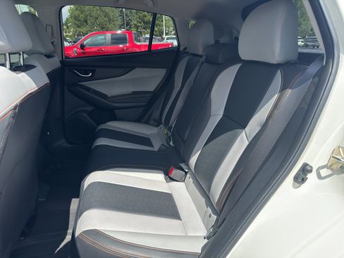 Used 2019 Subaru Crosstrek 2.0i Limited w/ Moonroof Package w/Navigation AWD/4WD image 9