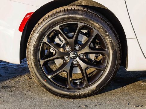 New 2026 Chrysler Pacifica Select w/ S Appearance Package image 12