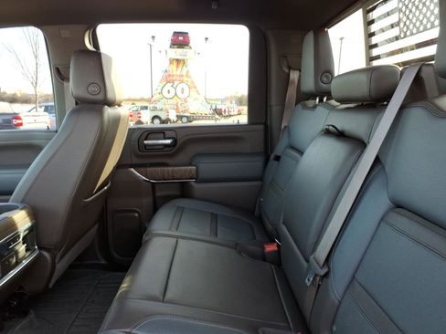 Used 2021 GMC Sierra 3500 Denali w/ Denali Ultimate Package image 14