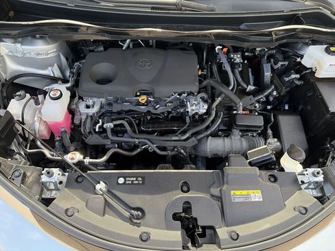 Certified 2023 Toyota Sienna XSE image 32