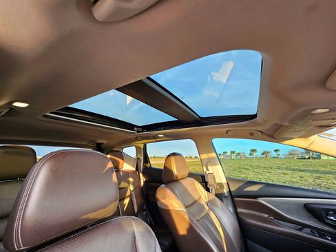 Used 2015 Nissan Murano Platinum w/ Platinum Technology Package image 12