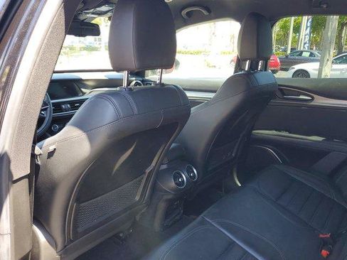 Used 2018 Alfa Romeo Stelvio Ti Sport AWD/4WD image 19