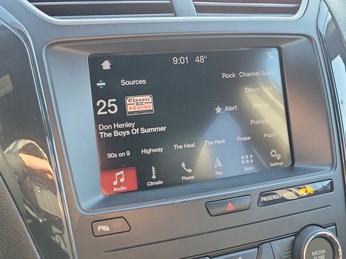 Used 2019 Ford Explorer XLT w/ Equipment Group 202A image 33