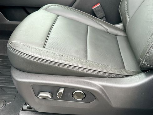 New 2026 GMC Sierra 3500 Denali w/ Denali Reserve Package image 9