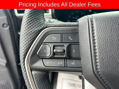 Used 2025 Toyota Tacoma TRD Off-Road w/ TRD Off Road Upgrade Package AWD/4WD image 7