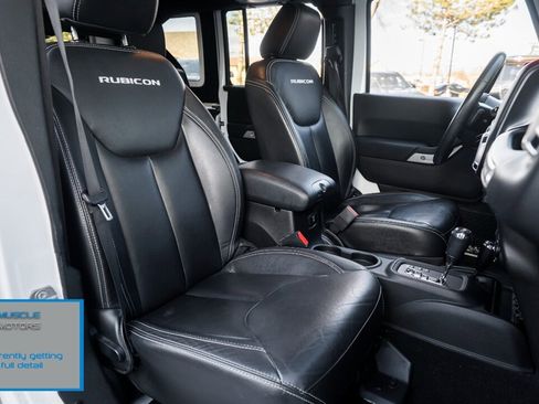 Used 2014 Jeep Wrangler Unlimited Rubicon w/ Connectivity Group image 10