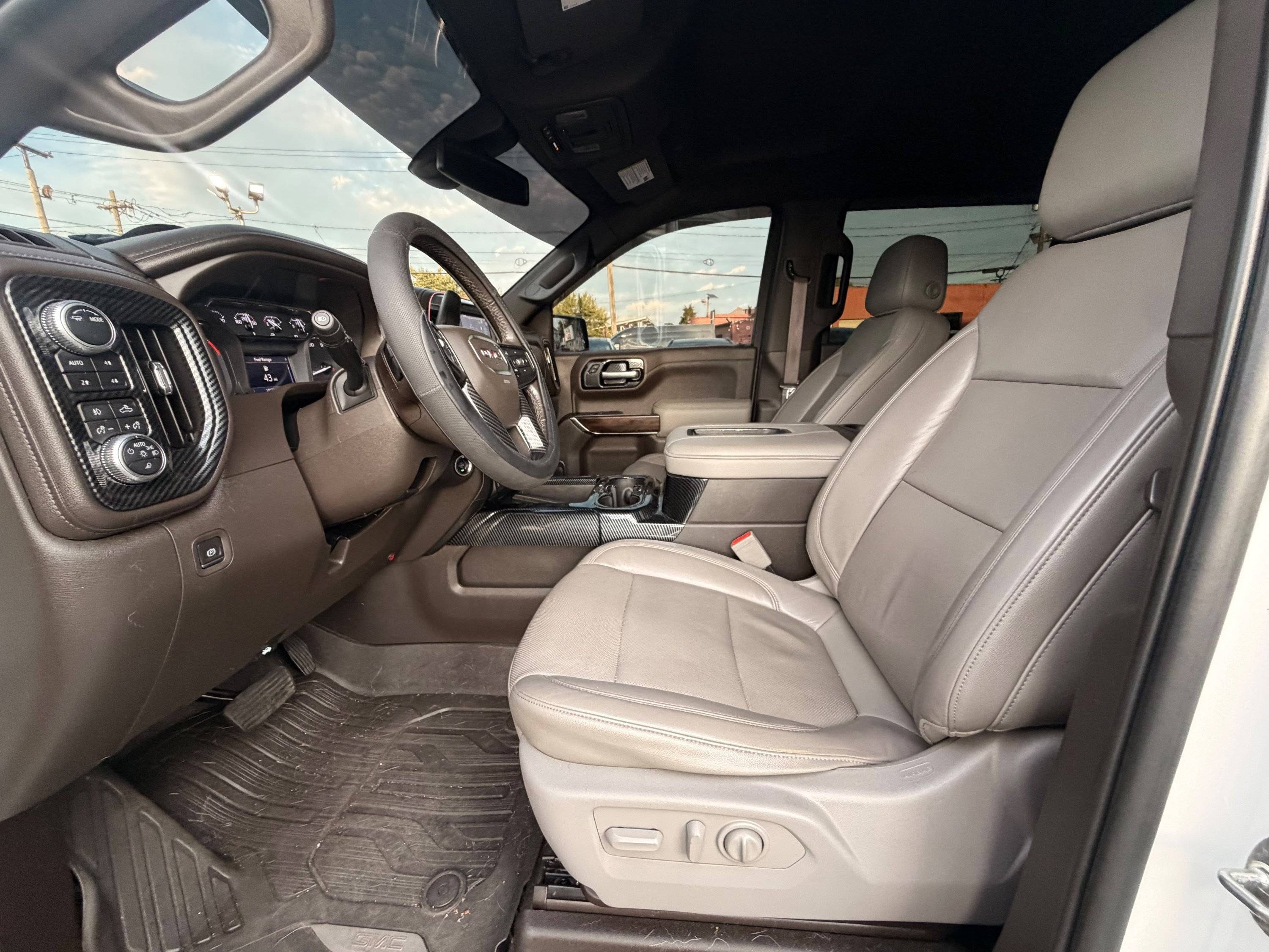 Used 2020 GMC Sierra 1500 SLT w/ SLT Premium Plus Package AWD/4WD image 6