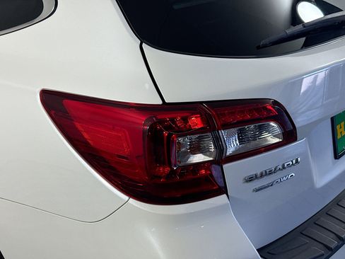 Used 2019 Subaru Outback 2.5i Limited image 36