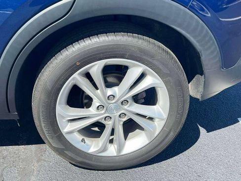 Used 2023 Buick Encore GX Preferred w/ Cold Weather Comfort Package FWD image 9