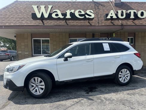Used 2018 Subaru Outback 2.5i Premium image 1