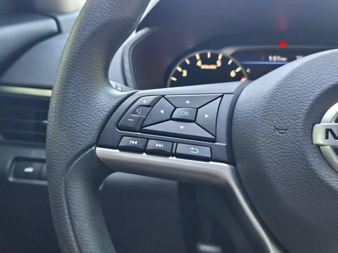 Used 2020 Nissan Altima 2.5 S FWD image 29