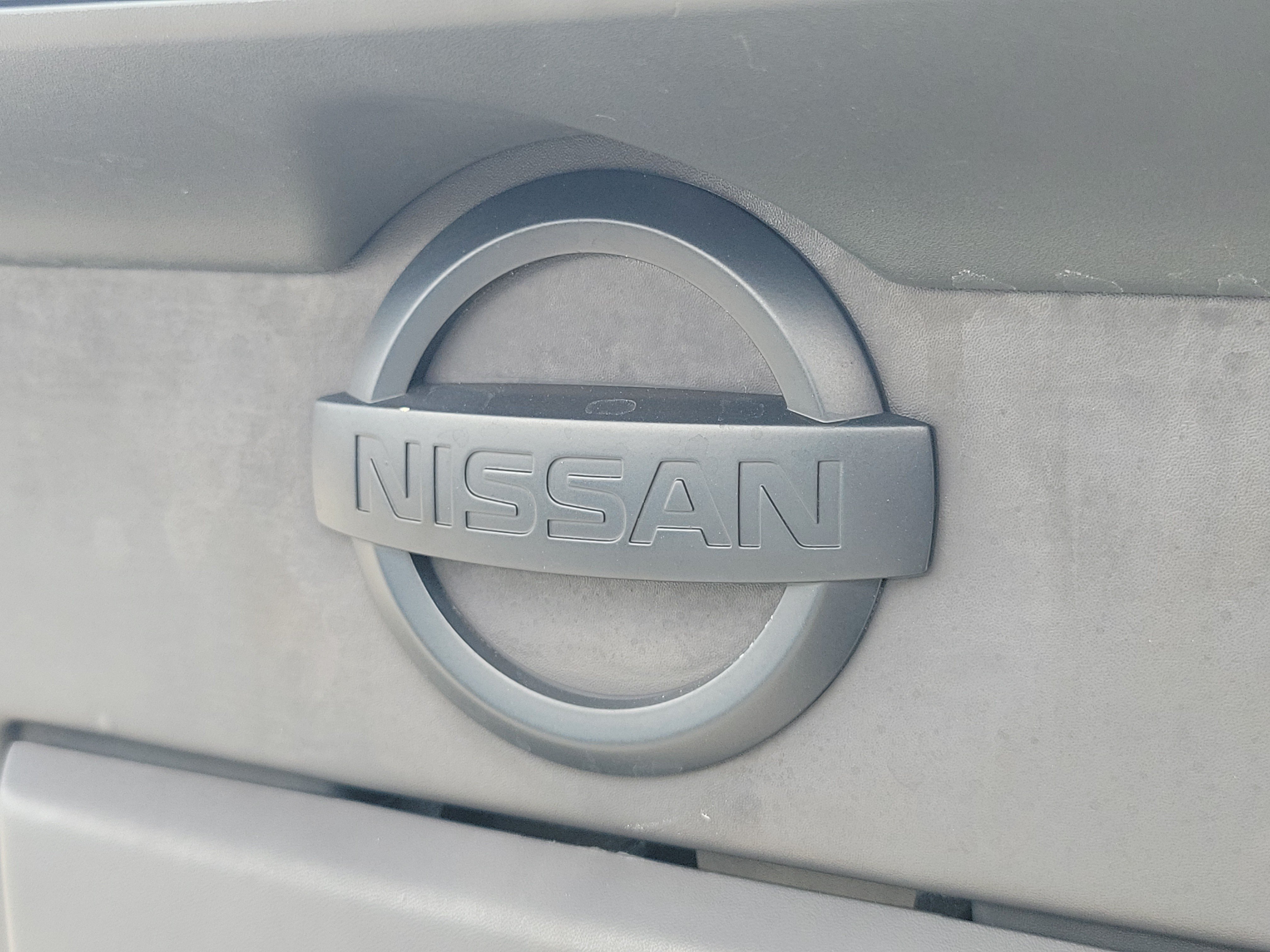 Used 2021 Nissan Frontier SV w/ Midnight Edition Floor Mats RWD image 6