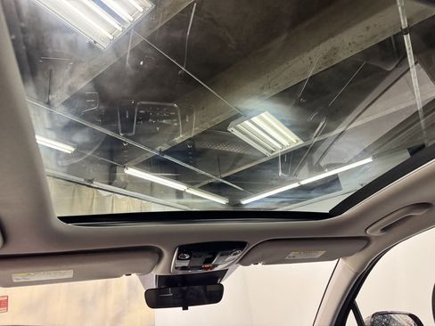 Used 2022 Kia Sorento SX image 35