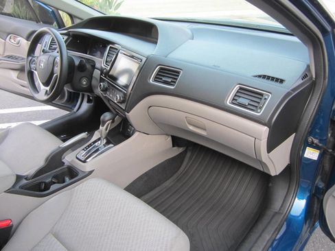 Used 2014 Honda Civic Natural Gas image 19