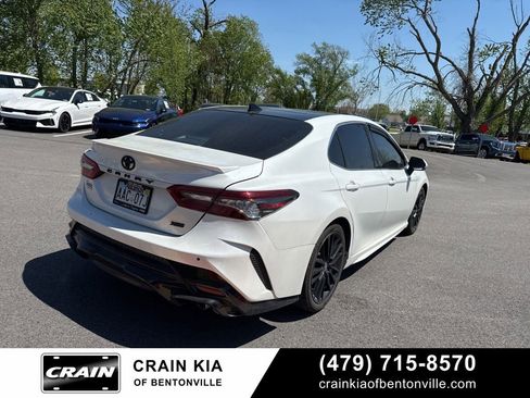 Used 2021 Toyota Camry XSE image 6