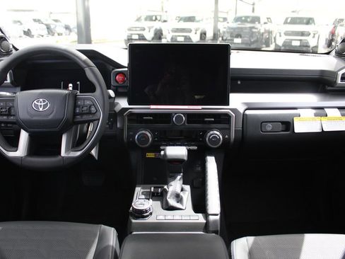 New 2026 Toyota 4Runner 4WD image 25