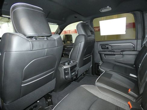 New 2026 RAM 3500 Limited image 28