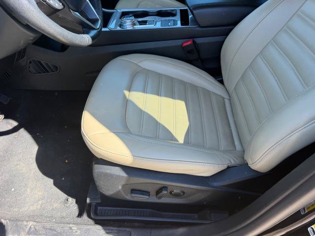 Used 2024 Ford Edge SEL AWD/4WD image 17