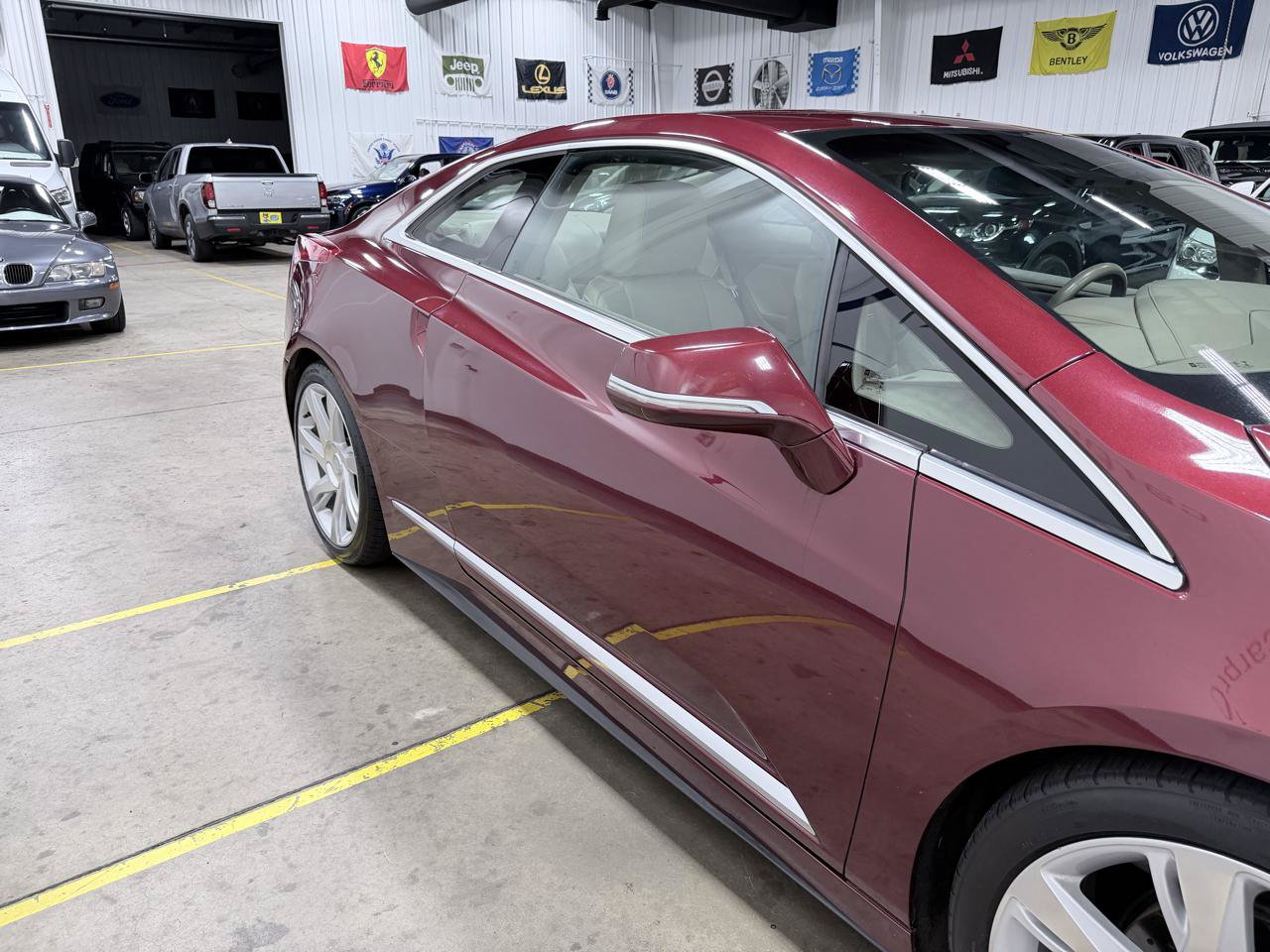 Used 2016 Cadillac ELR FWD image 21