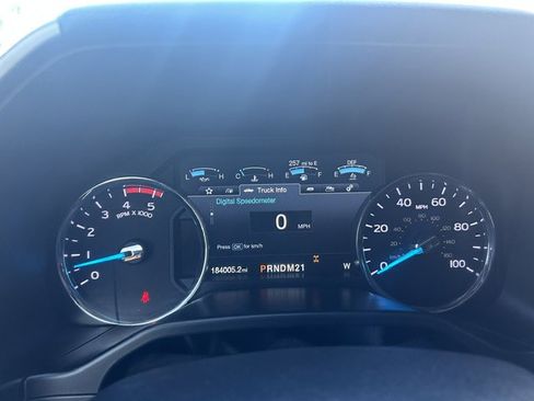 Used 2017 Ford F250 Lariat w/ FX4 Off-Road Package AWD/4WD image 17