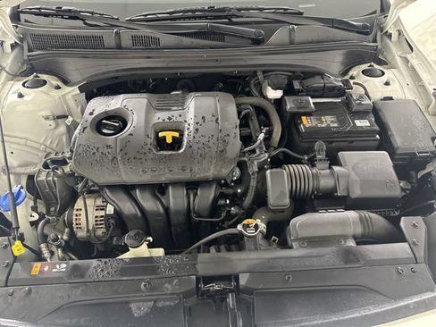 Used 2021 Kia Forte LXS FWD image 11