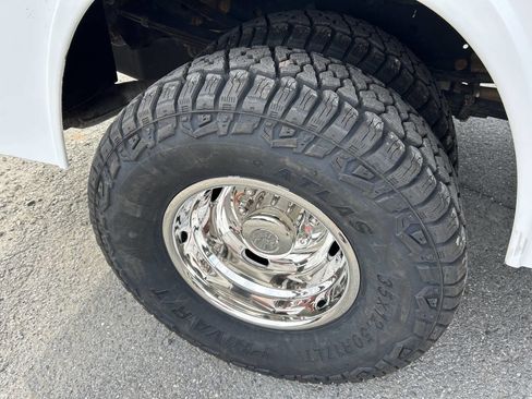 Used 2019 Ford F350 XL w/ Power Equipment Group AWD/4WD image 12