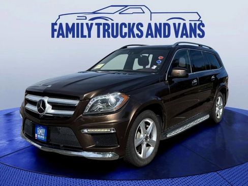 Used 2015 Mercedes-Benz GL 550 4MATIC image 1