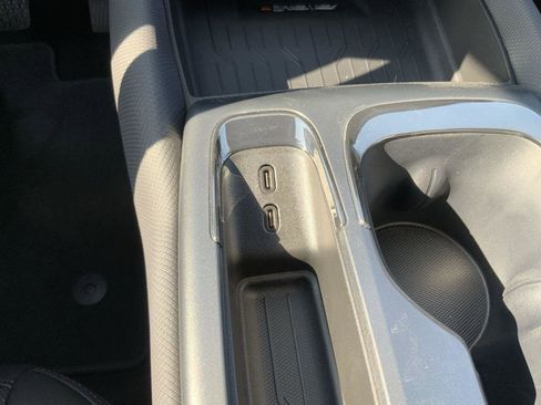 New 2025 Chevrolet Equinox EV RS image 50