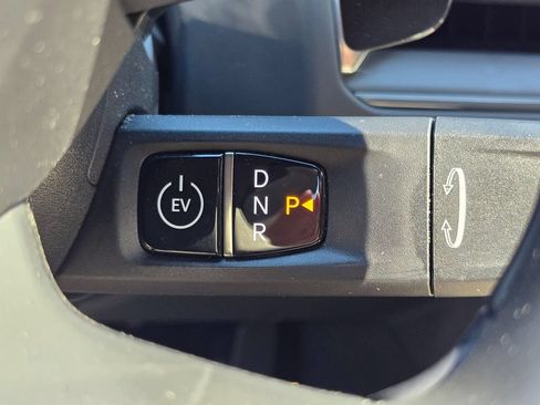 Certified 2024 Kia EV9 Land AWD/4WD image 32