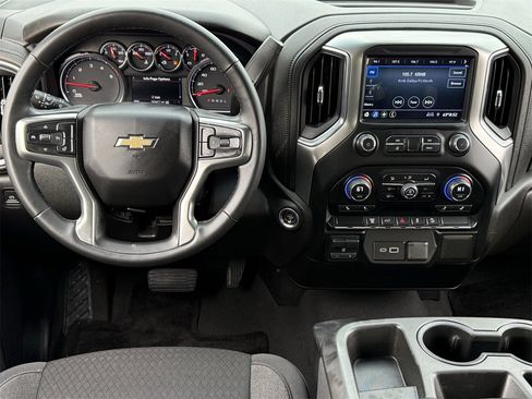 Used 2023 Chevrolet Silverado 2500 LT w/ Convenience Package image 11