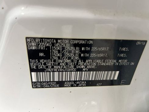 Used 2017 Toyota RAV4 LE image 27