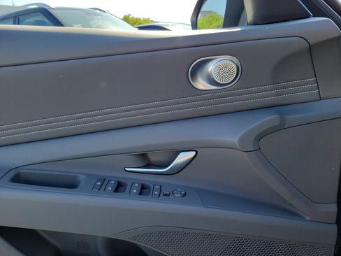 New 2026 Hyundai Elantra SEL Sport FWD image 13