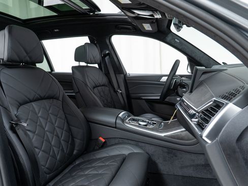New 2026 BMW X7 xDrive40i w/ Executive Package image 22