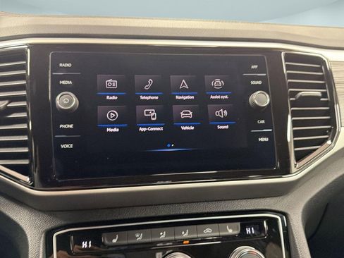 Used 2023 Volkswagen Atlas Cross Sport SE w/ Black Wheel Package image 20