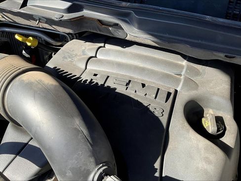 Used 2014 RAM 1500 Express AWD/4WD image 32