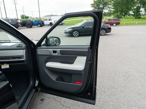 Used 2026 Hyundai Santa Fe SEL AWD/4WD image 16