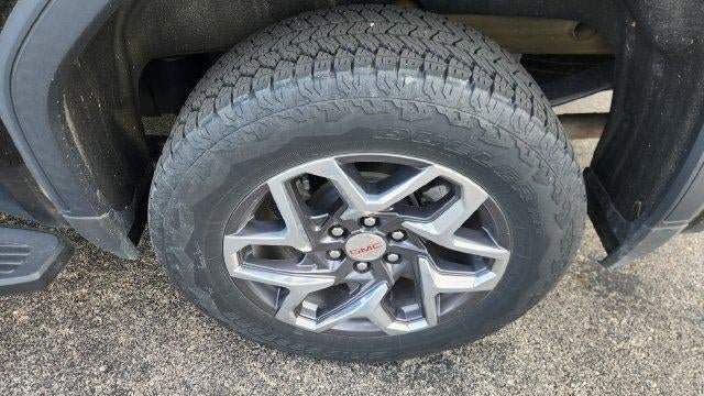 Used 2024 GMC Sierra 1500 SLT w/ SLT Premium Plus Package AWD/4WD image 8