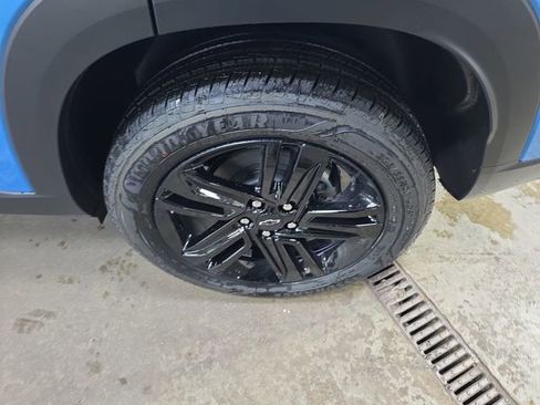 New 2026 Chevrolet Trax ACTIV w/ Sunroof Package image 32
