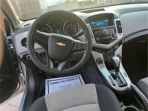 Used 2012 Chevrolet Cruze LS w/ Connectivity Package image 11