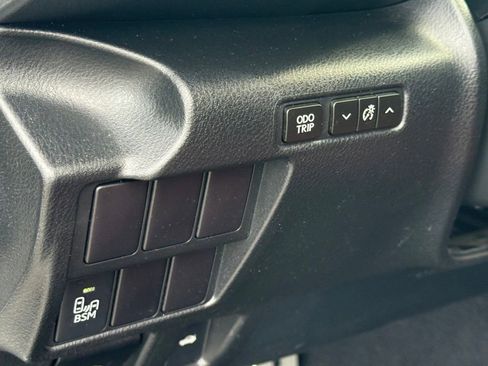 Used 2016 Lexus IS 200t image 60