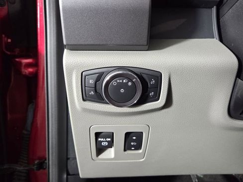 Used 2019 Ford F150 XLT w/ Equipment Group 302A Luxury image 18