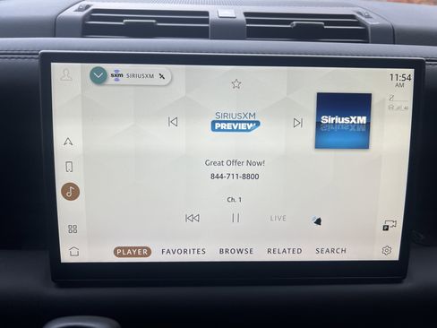 Used 2024 Land Rover Defender 110 V8 image 21