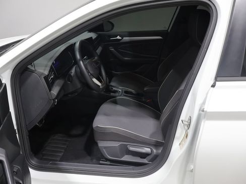 Used 2025 Volkswagen Jetta Sport FWD image 9