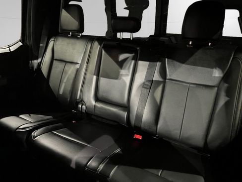 Used 2018 Ford F150 Lariat w/ Equipment Group 502A Luxury image 22