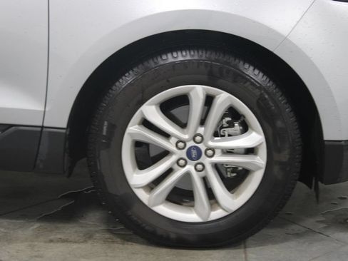 Used 2020 Ford Edge SEL w/ Convenience Package FWD image 12