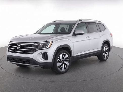 Used 2025 Volkswagen Atlas SE FWD image 8